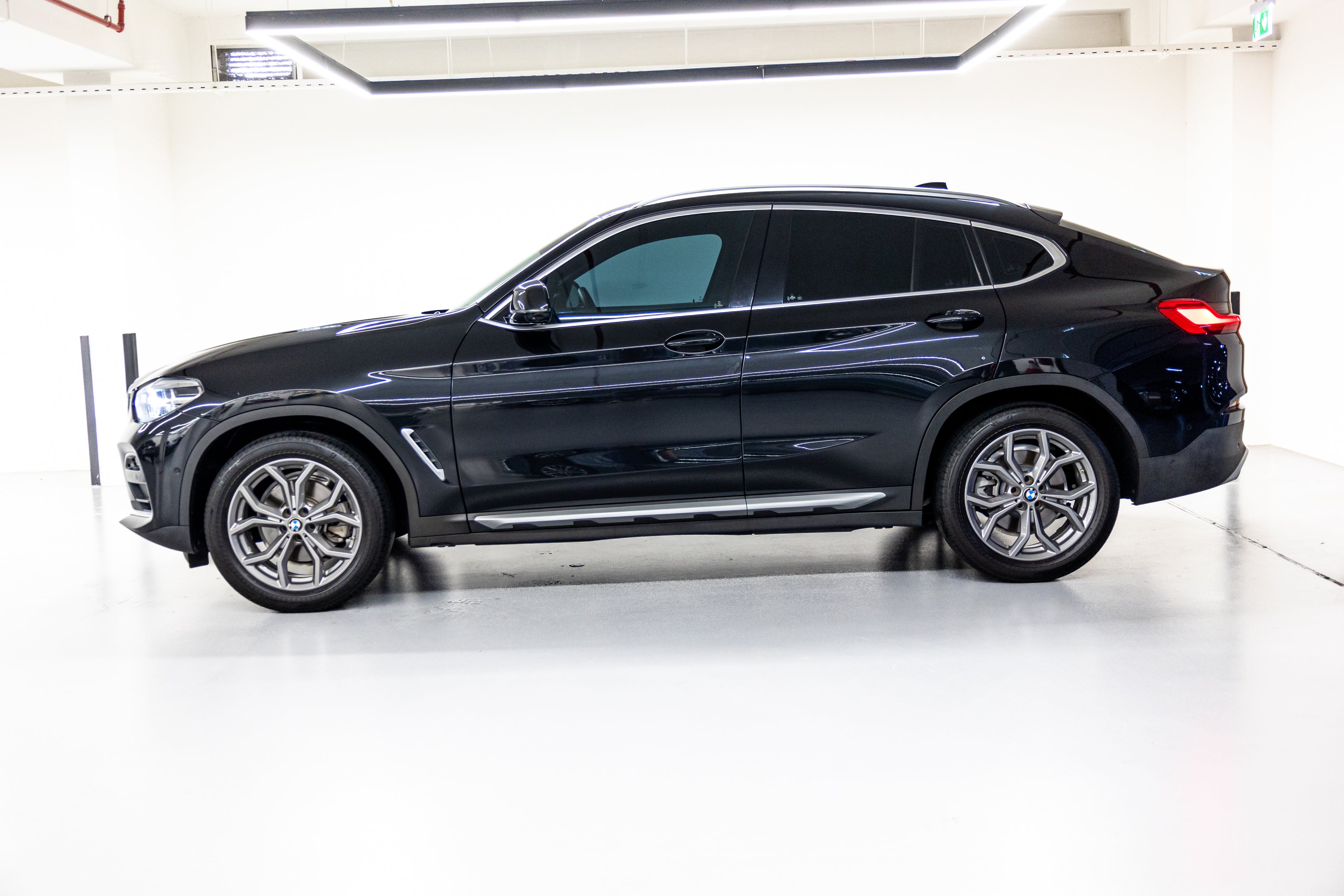 BMW X4 Rental Dubai